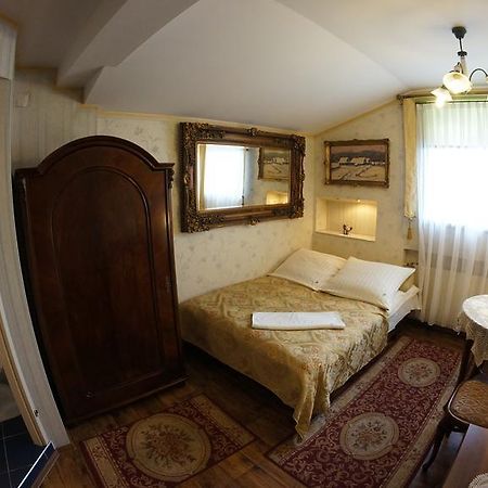 Florian Budget Rooms Krakau Buitenkant foto