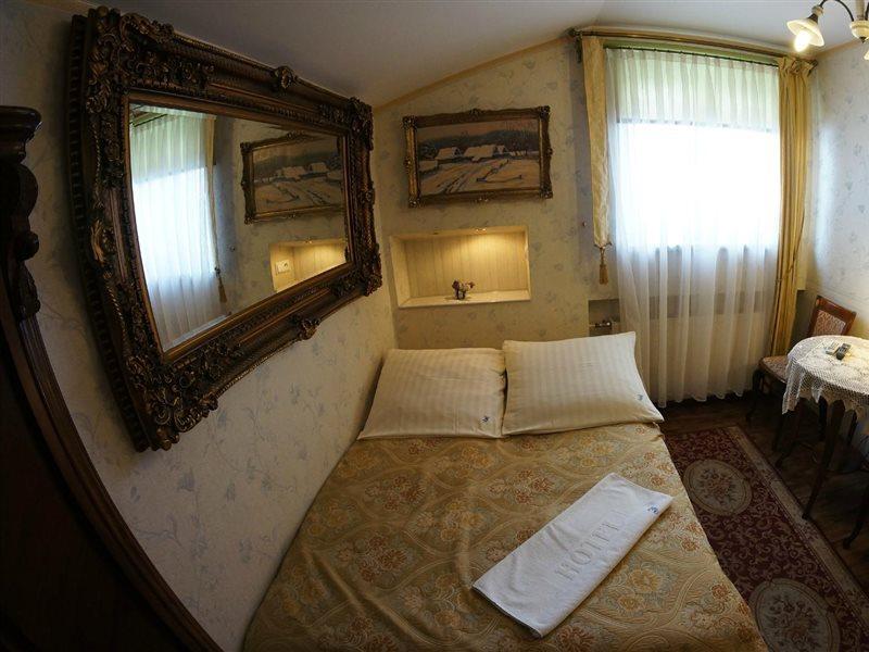 Florian Budget Rooms Krakau Buitenkant foto