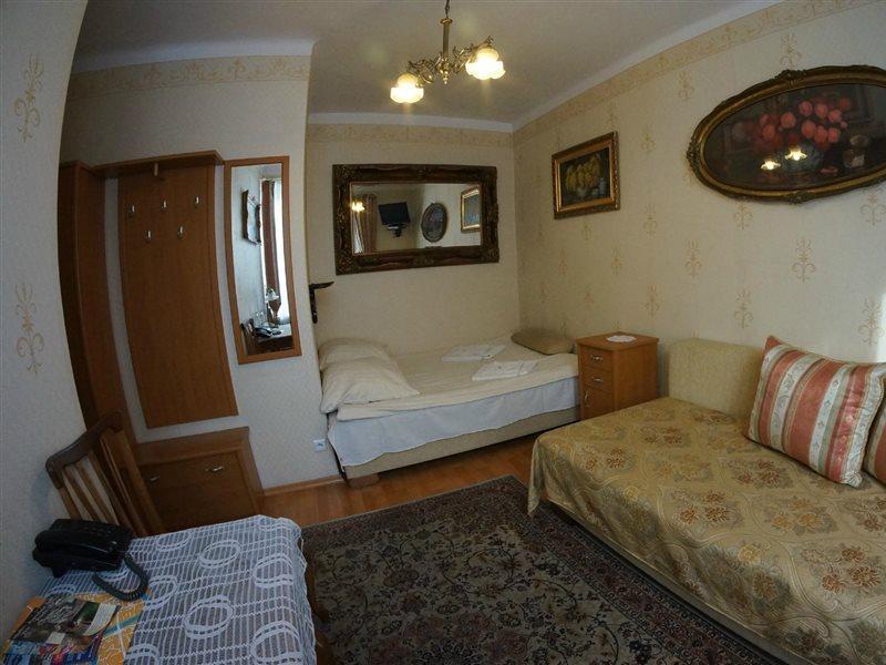 Florian Budget Rooms Krakau Buitenkant foto