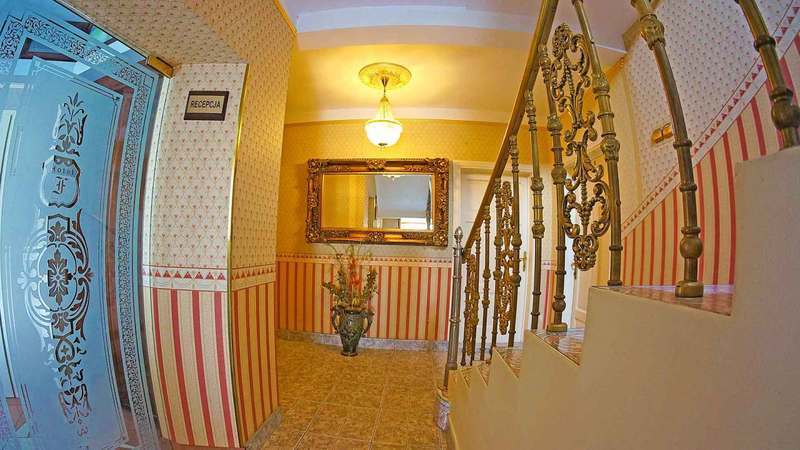 Florian Budget Rooms Krakau Buitenkant foto