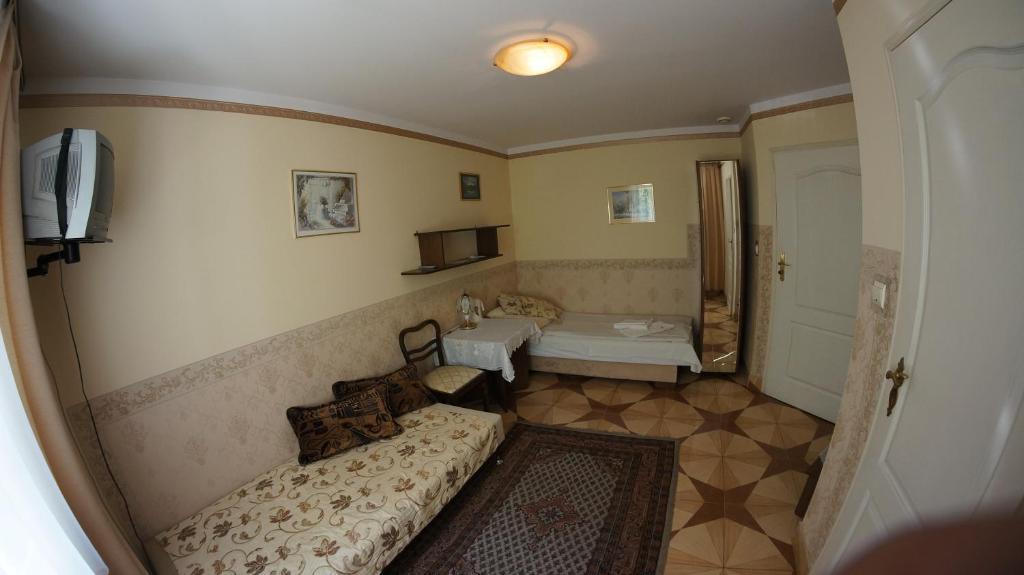 Florian Budget Rooms Krakau Buitenkant foto