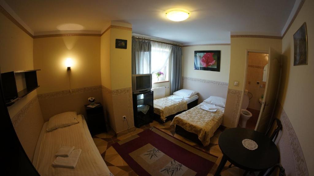 Florian Budget Rooms Krakau Buitenkant foto