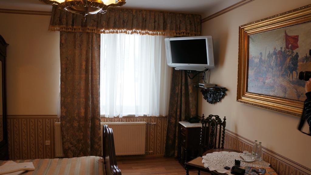 Florian Budget Rooms Krakau Buitenkant foto