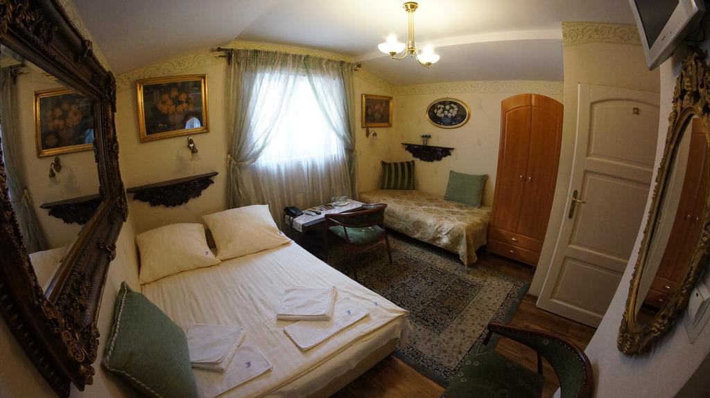 Florian Budget Rooms Krakau Buitenkant foto